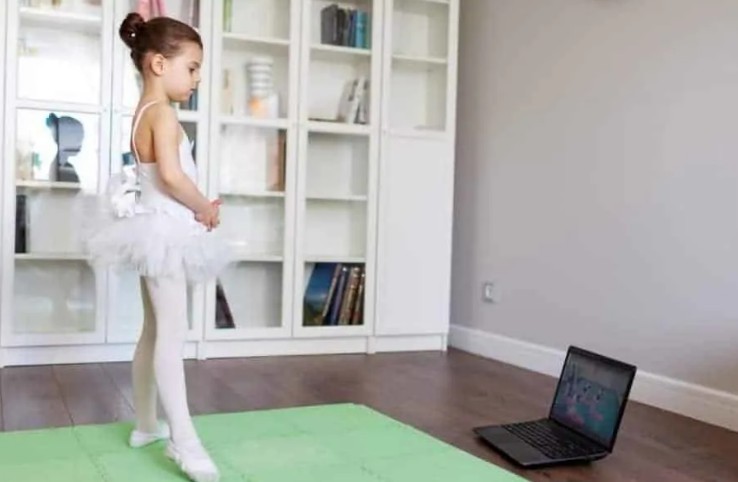 6 Tips to Use the Classroom to Continue Learning and Grow as a Dancer